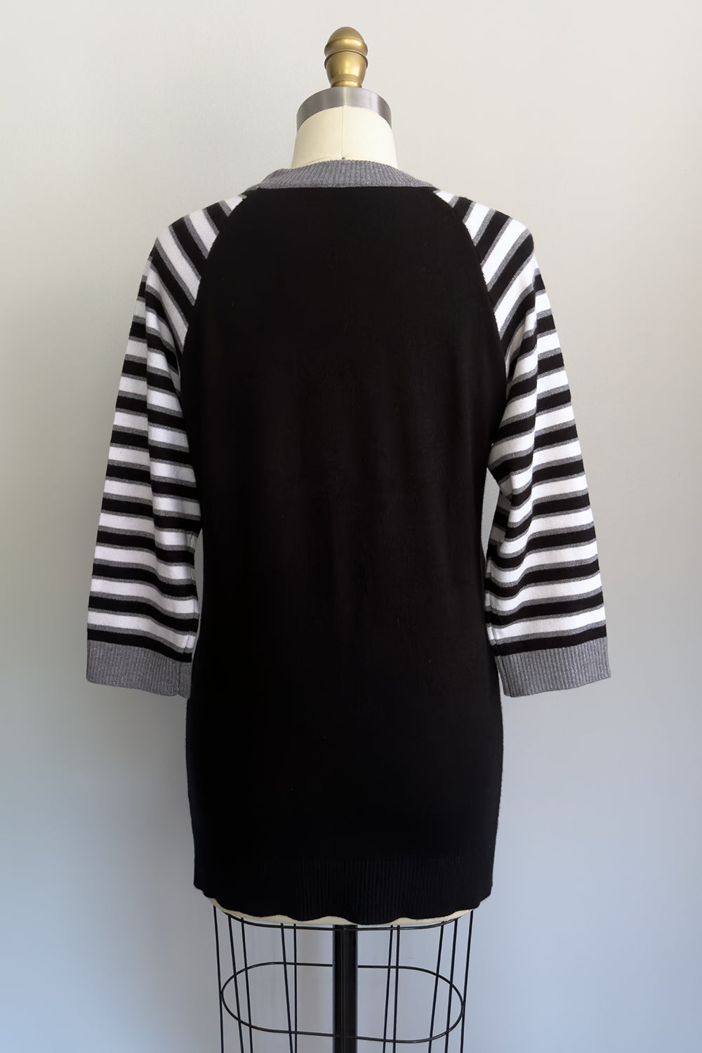 WMH Spiderweb 13 Sweater Black with Stripe Sleeves
