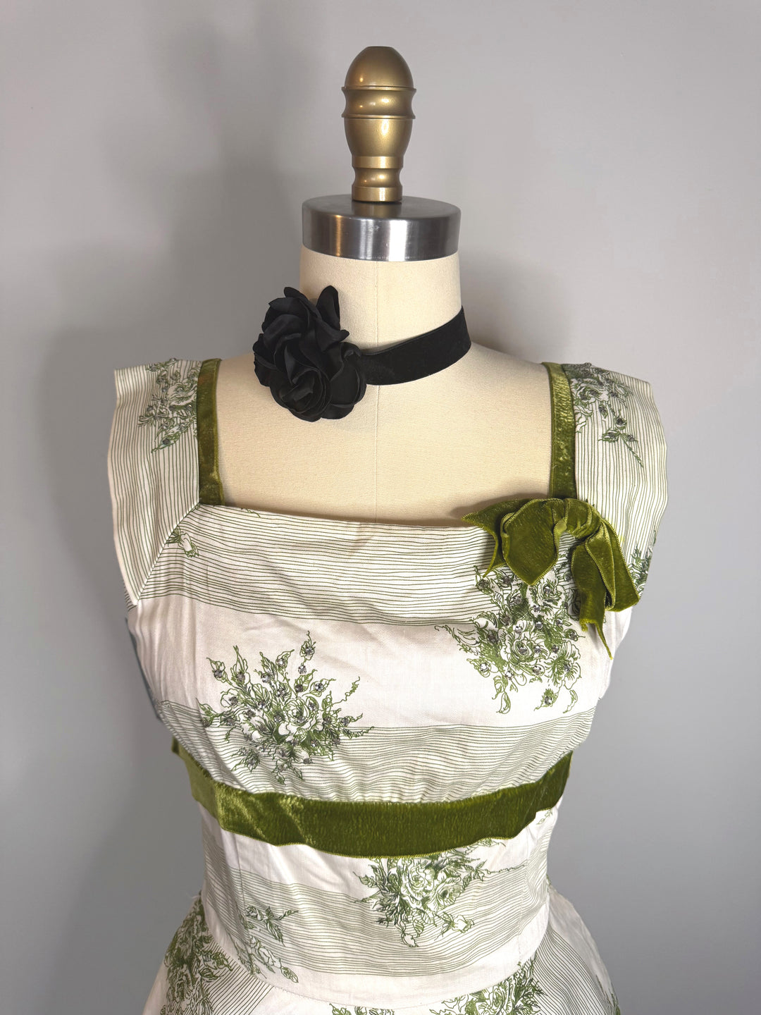 Velvet Rose Green Garden Circle Skirt Dress - FINAL SALE