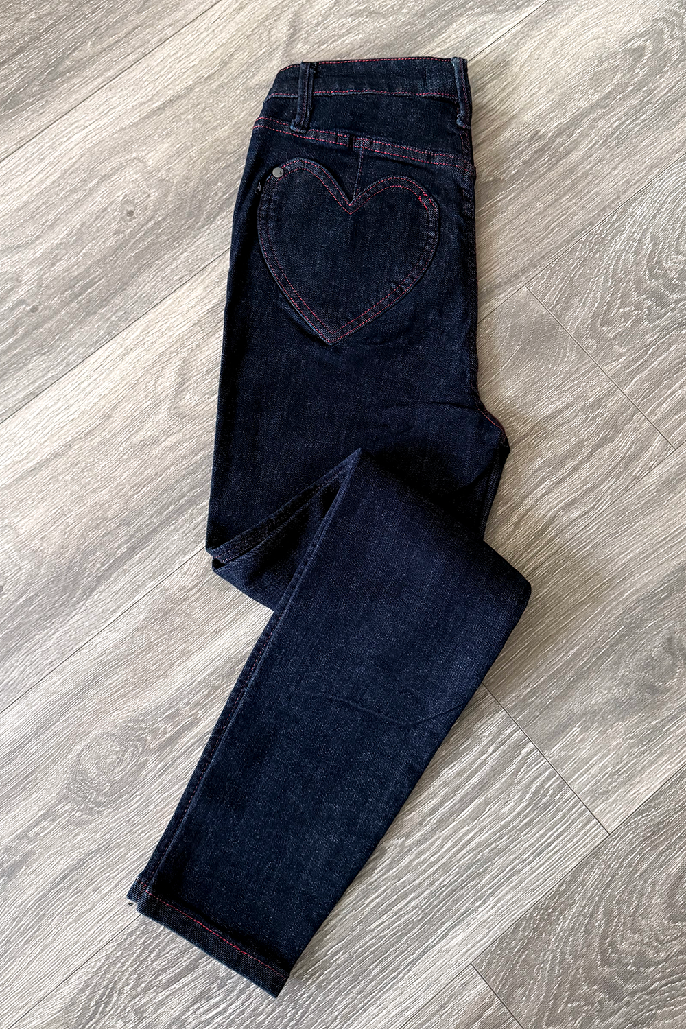 Sweetheart Pocket Stretch Skinny Jeans