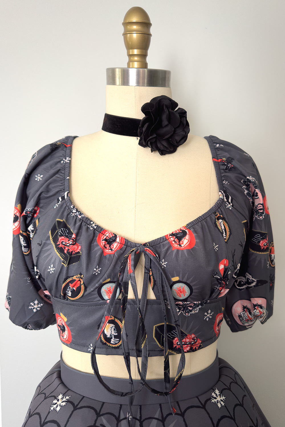 Victorian Holiday Print Lilith Crop Top with Puff Sleeves