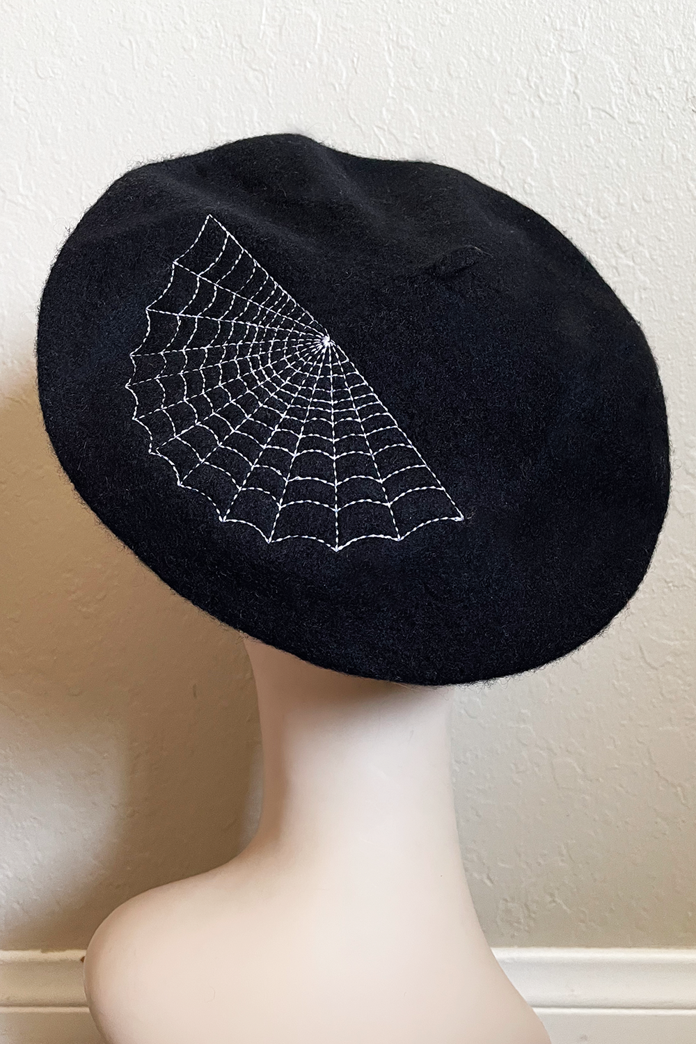 Glamour Ghoul Black Spiderweb Beret